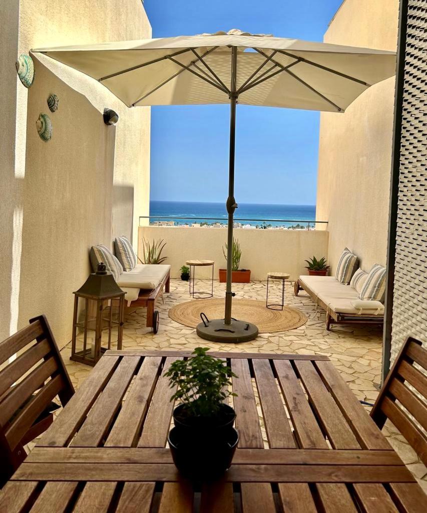 - Holidays Time Apartment *